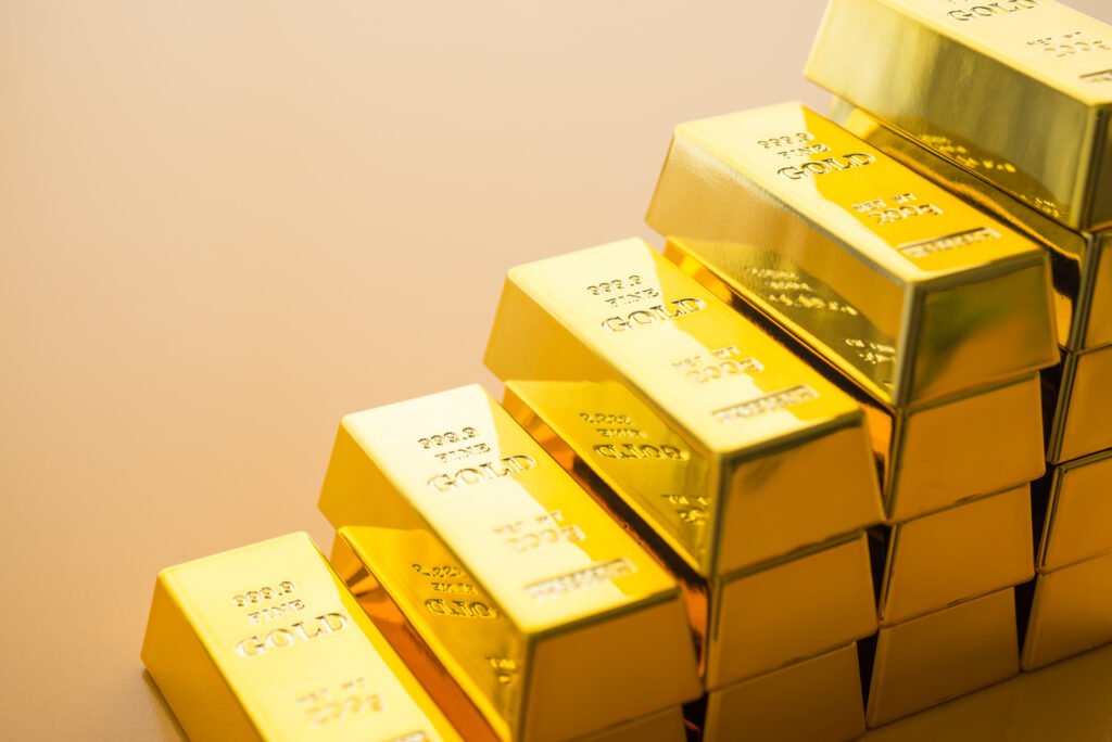 Gold Hits New Record High on Weaker Dollar / Fed Rate Cut Expectation