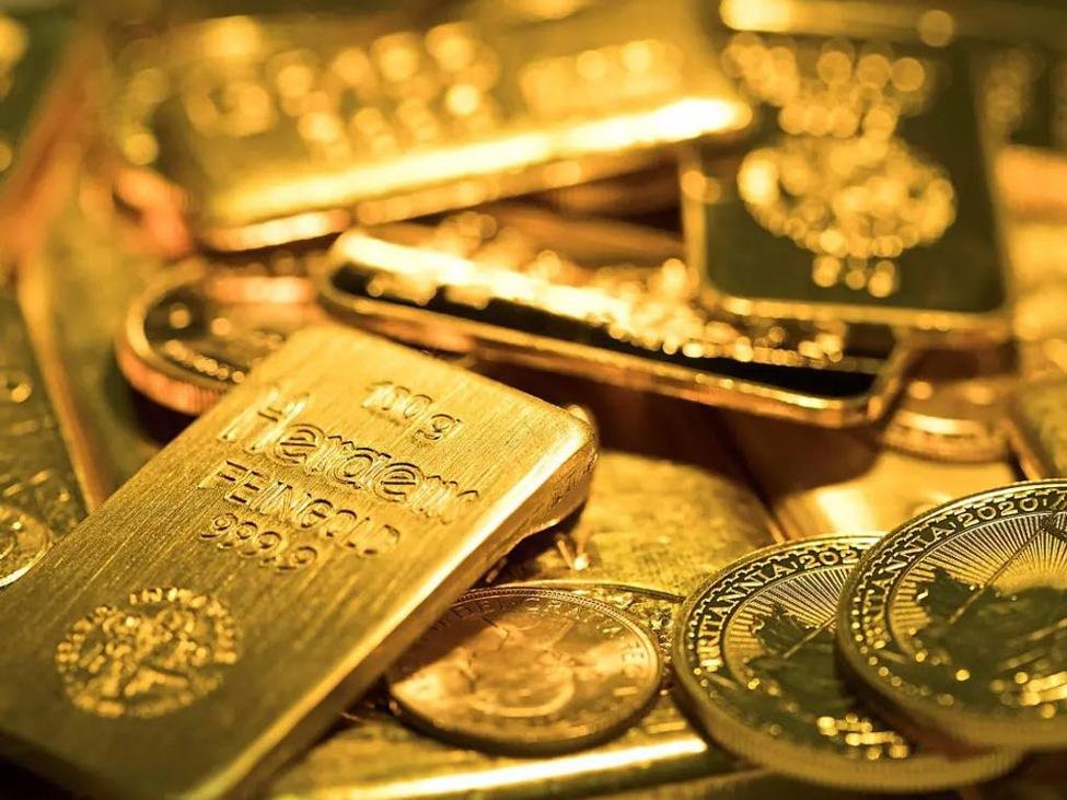 Gold tries for another attempt above $4,000 as dip buyers continue to knock on that door