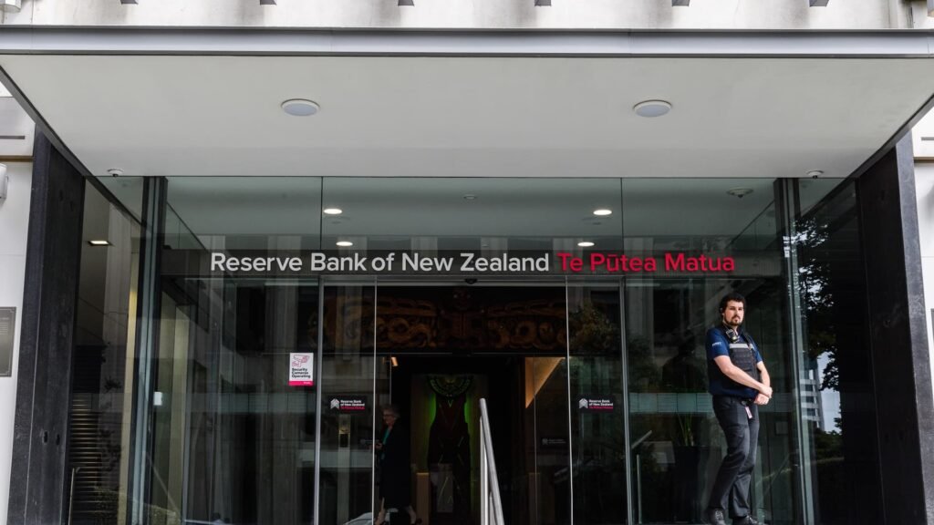 New Zealand delivers outsized cut in bid to boost growth